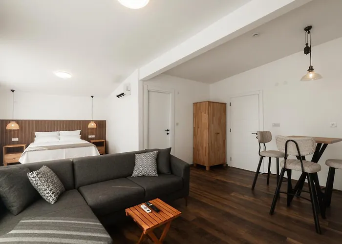 Hotel Rodones 1924 *